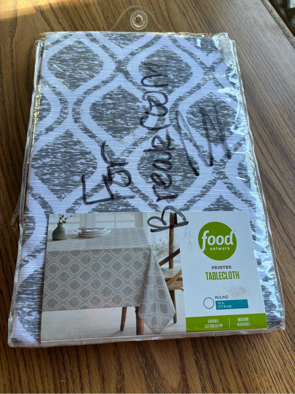 Food Network Gray & White Geometric Printed Tablecloth 70 inches Round